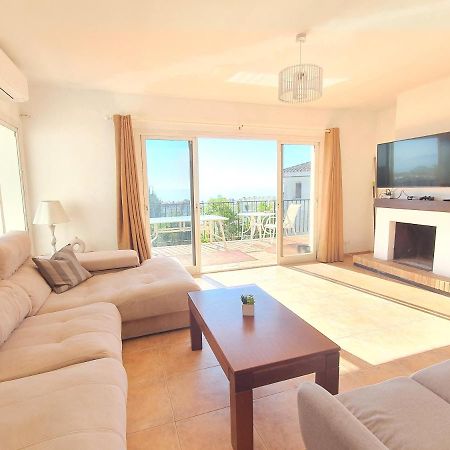 Beautiful 5 Bedroom Villa With Private Pool With Stunning Sea Views, Walking Distances To Shops Restaurants Beach Manilva Exterior foto