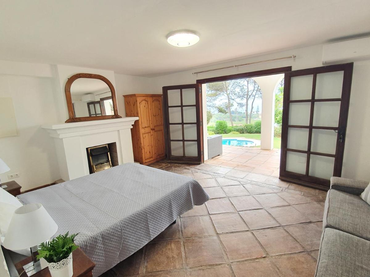 Beautiful 5 Bedroom Villa With Private Pool With Stunning Sea Views, Walking Distances To Shops Restaurants Beach Manilva Exterior foto